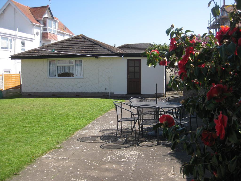 Hotel The Ashmount Rhôs-on-Sea Esterno foto